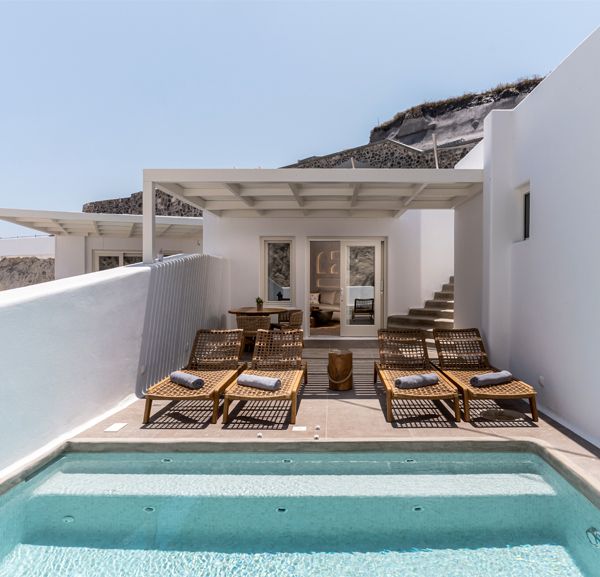 TWO BEDROOM SUITE WITH HEATED PLUNGE POOL